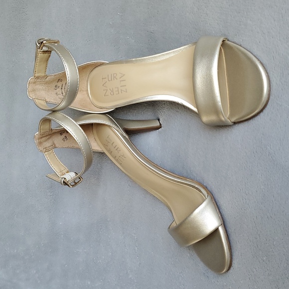 🆕️ NATURALIZER Leah Gold Open Toe Ankle Strap Heels SIZE: 5M - Picture 1 of 16